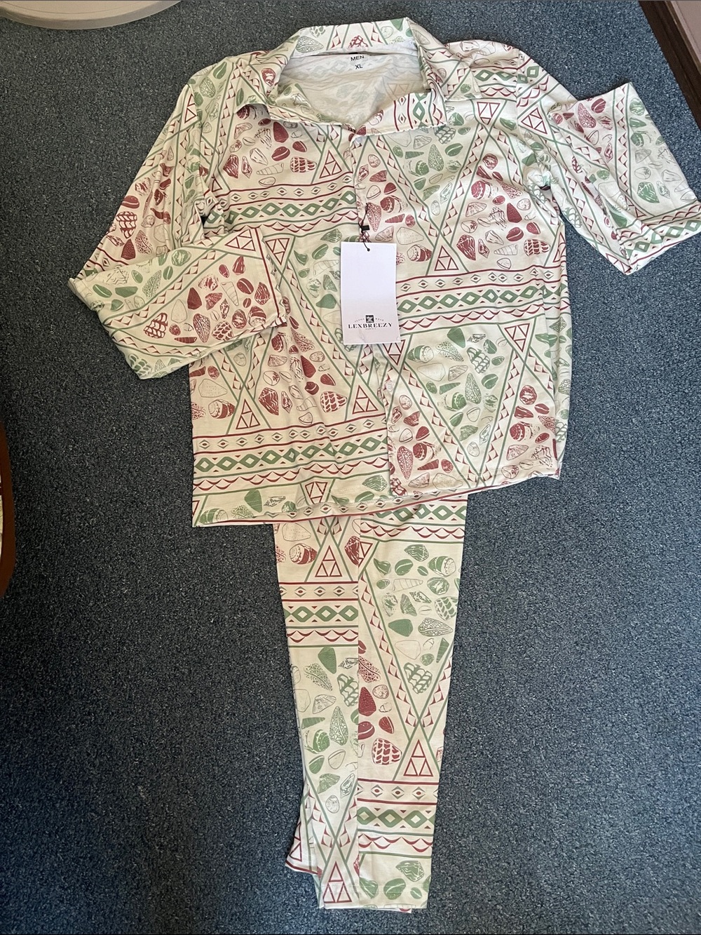 LEXBREEZY MEN’S Print Pajama Set - Red & Green